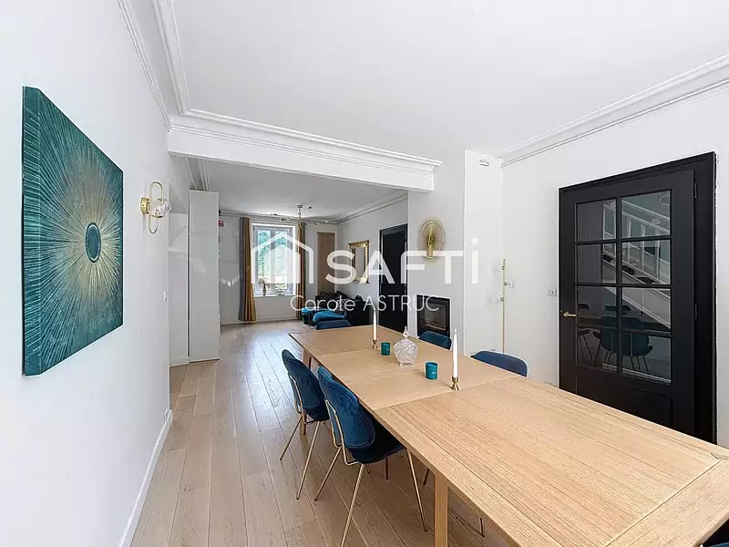 Maison, 280 m²