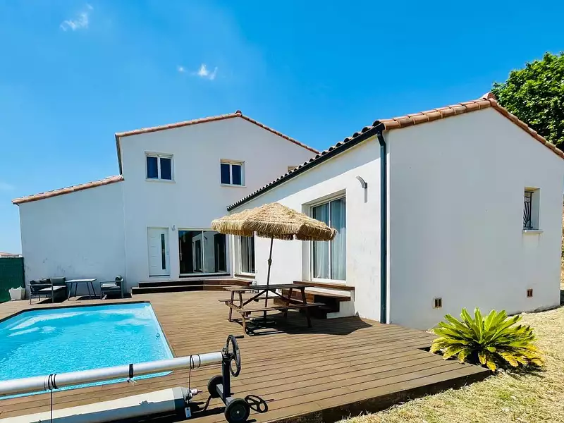 Maison, 148 m²