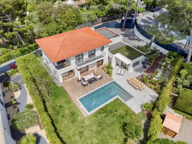 Maison, 222 m²