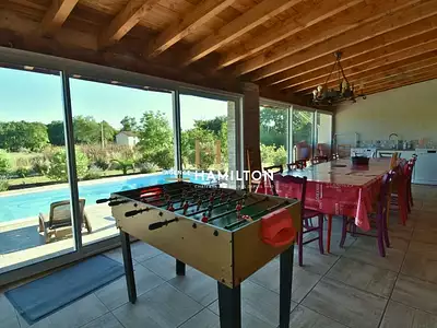 Maison, 207 m²