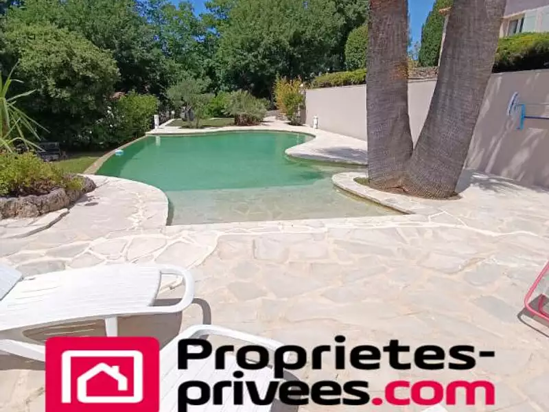 Maison, 165 m²