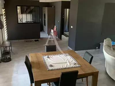 Maison, 136 m²