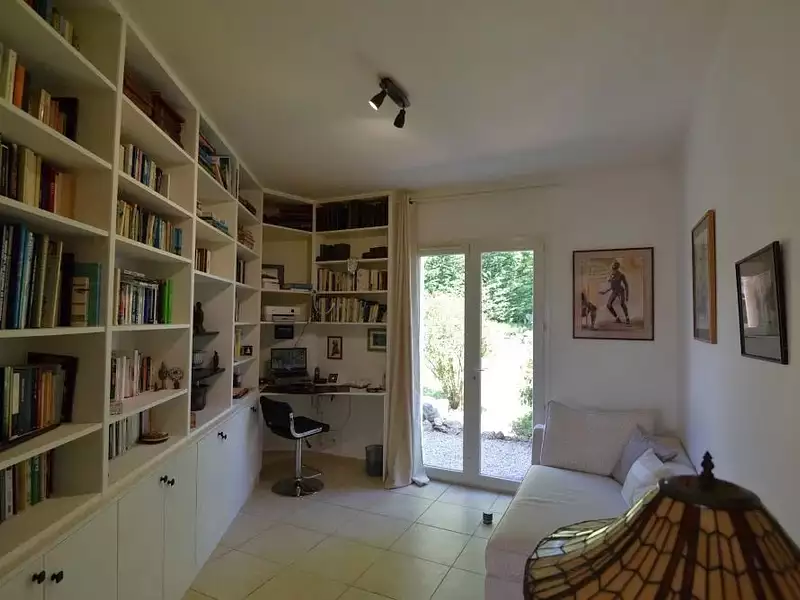 Maison, 185 m²