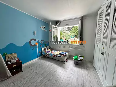 Maison, 196 m²