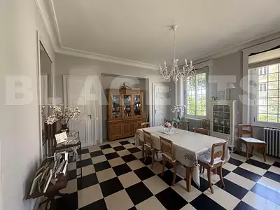 Maison, 268 m²