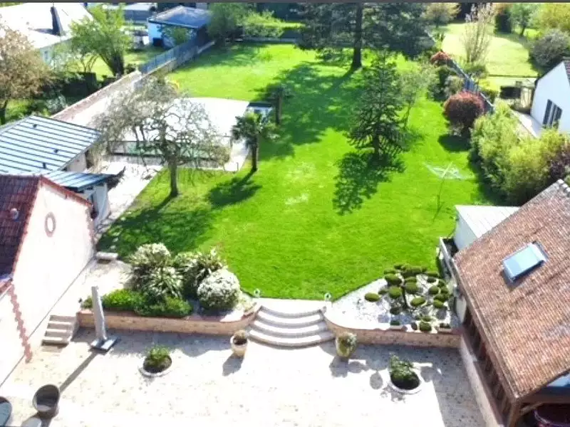Maison, 220 m²