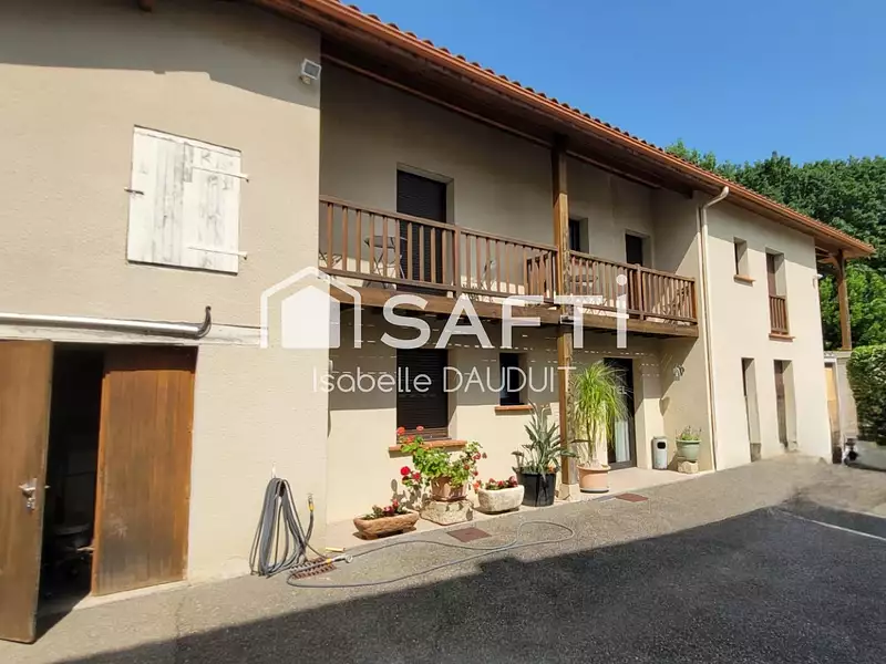 Divers, 1 180 m²