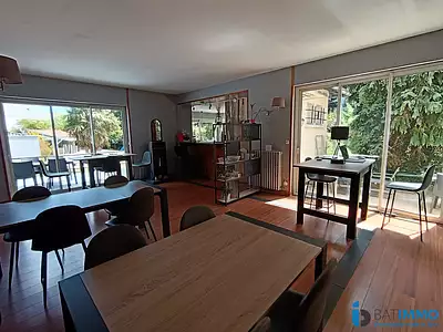 Maison, 300 m²