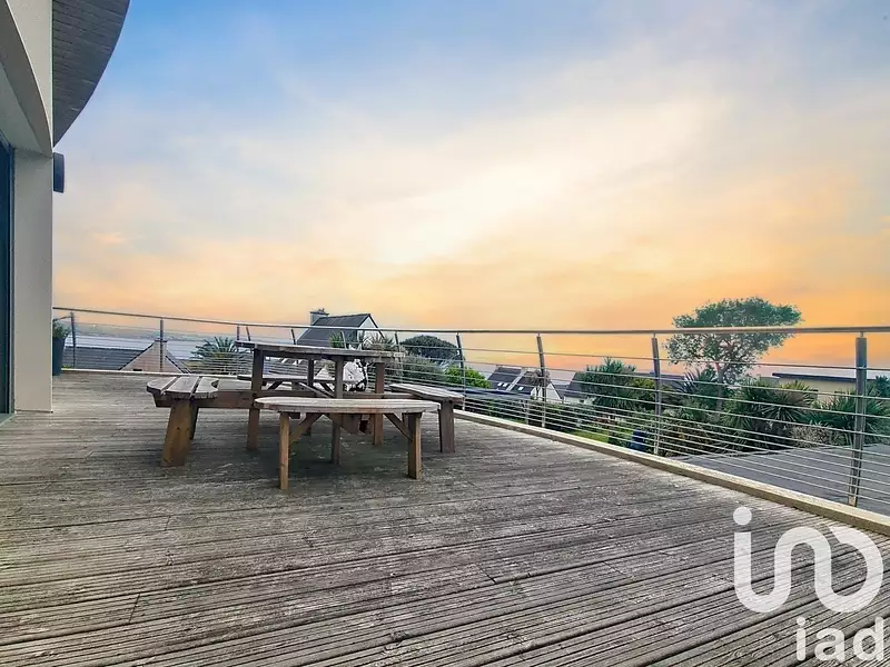 Maison, 235 m²