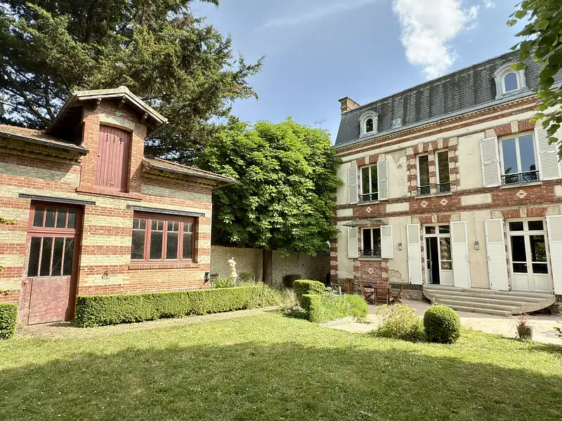 Maison, 252 m²