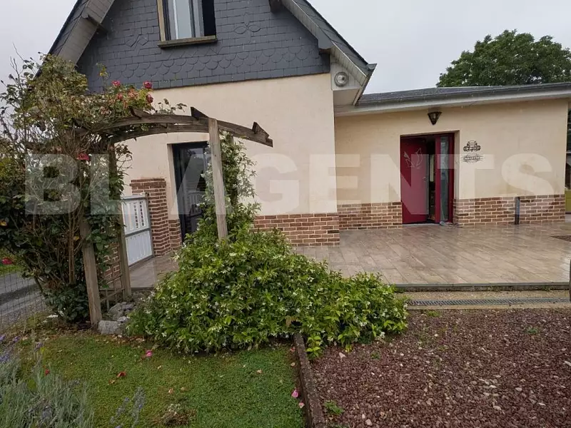 Maison, 165 m²