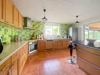Maison, 223 m²