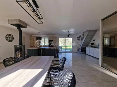 Maison, 161 m²
