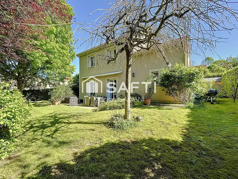 Maison, 150 m²