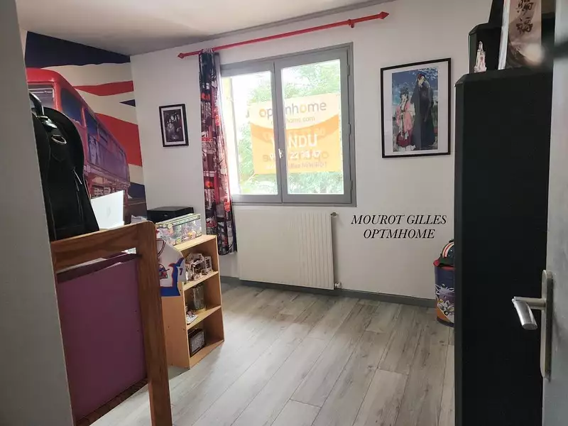 Maison, 111 m²