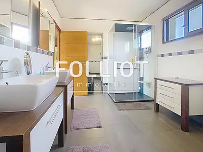Maison, 300 m²