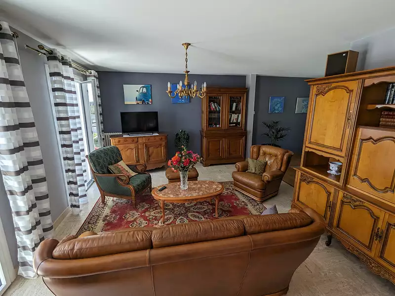 Maison, 166 m²