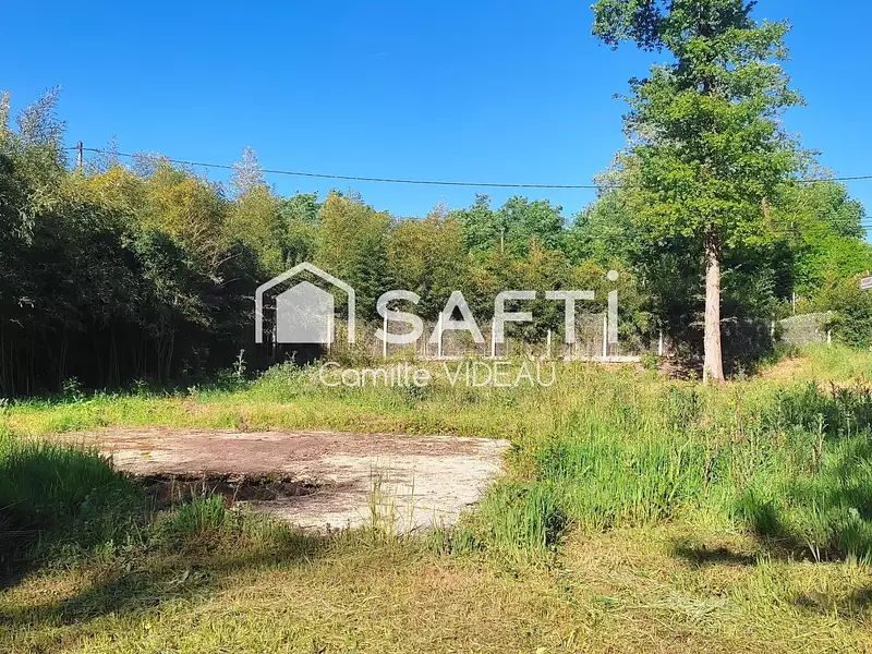 Terrain, 780 m²