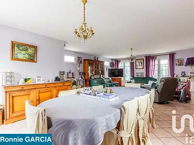 Maison, 176 m²