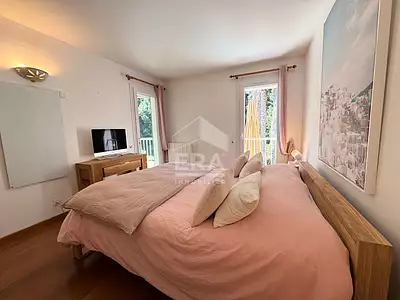 Maison, 166 m²