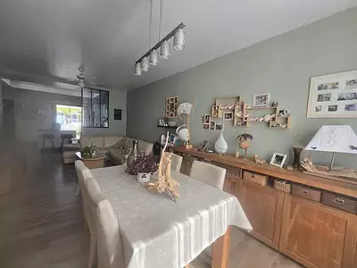 Maison, 99 m²