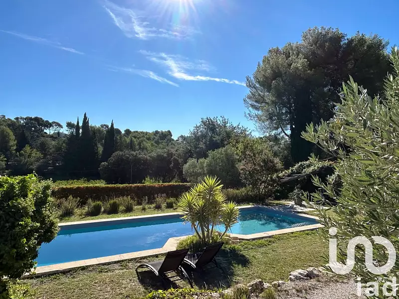Maison, 222 m²