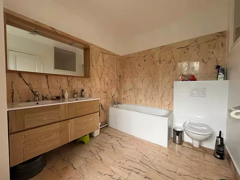 Maison, 300 m²