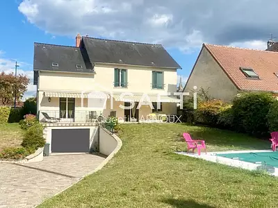 Maison, 211 m²