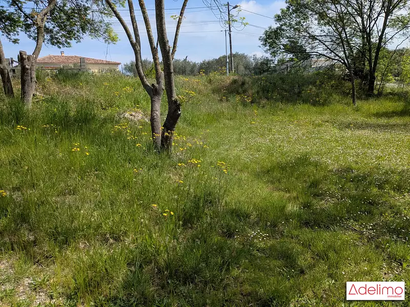 Terrain, 1 644 m²