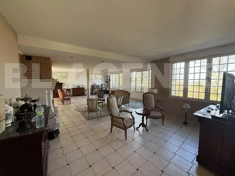 Maison, 300 m²