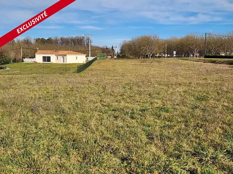 Terrain, 2 221 m²