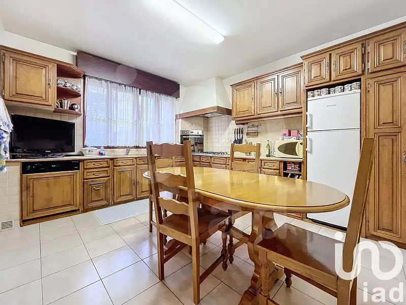 Maison, 190 m²