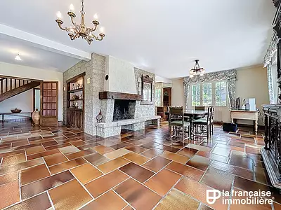 Maison, 244 m²