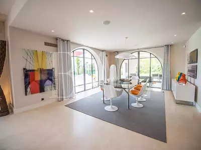 Maison, 650 m²