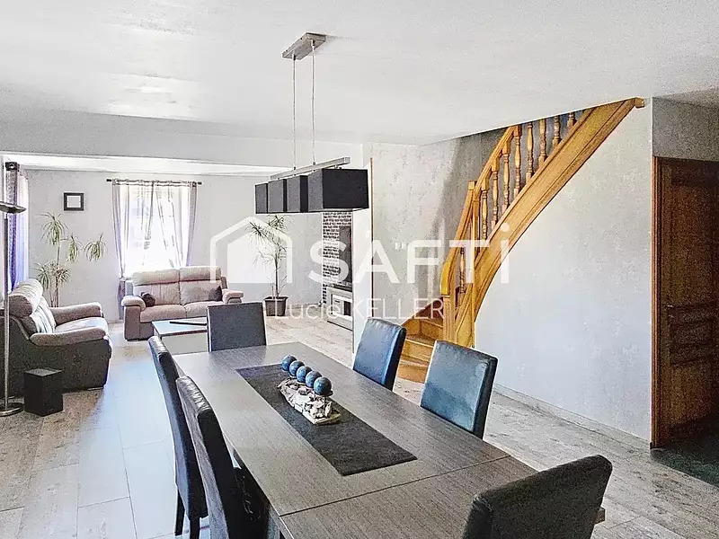 Maison, 302 m²