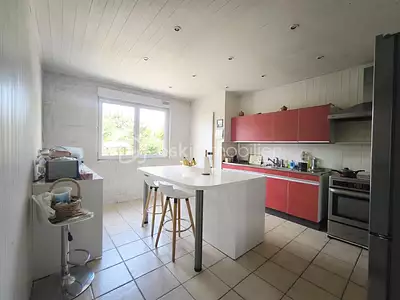 Maison, 210 m²