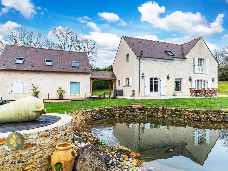 Maison, 266 m²