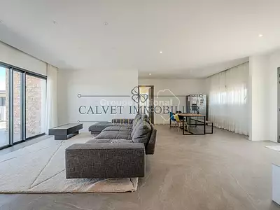 Maison, 240 m²