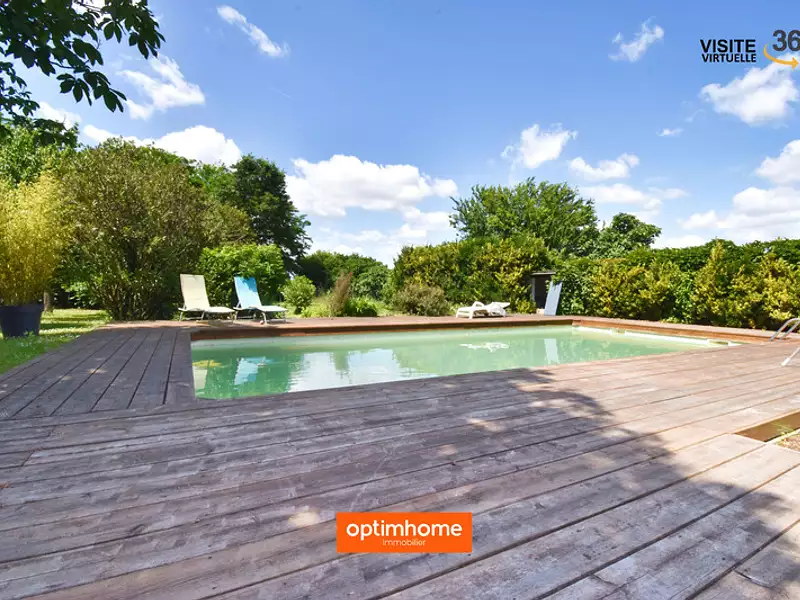 Maison, 240 m²