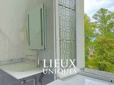 Maison, 630 m²