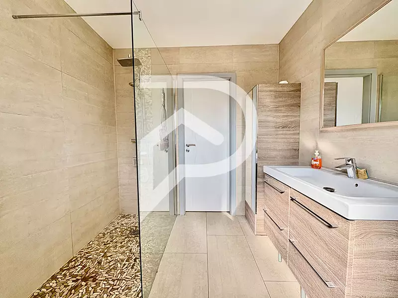 Maison, 93 m²