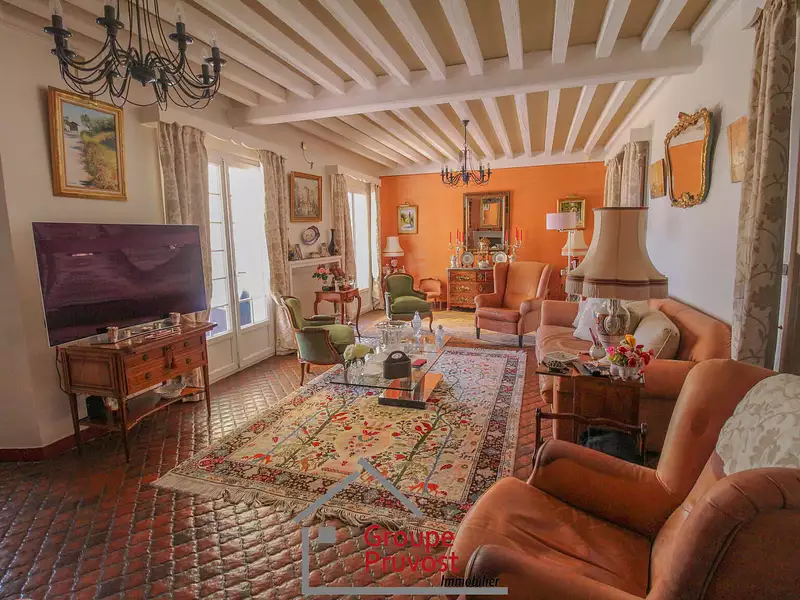 Maison, 280 m²