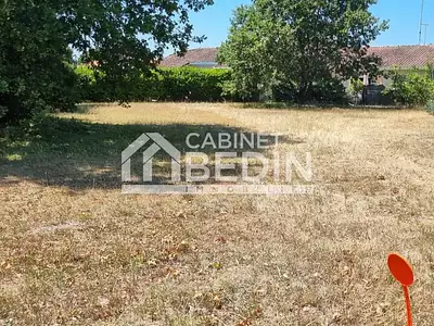 Terrain, 886 m²
