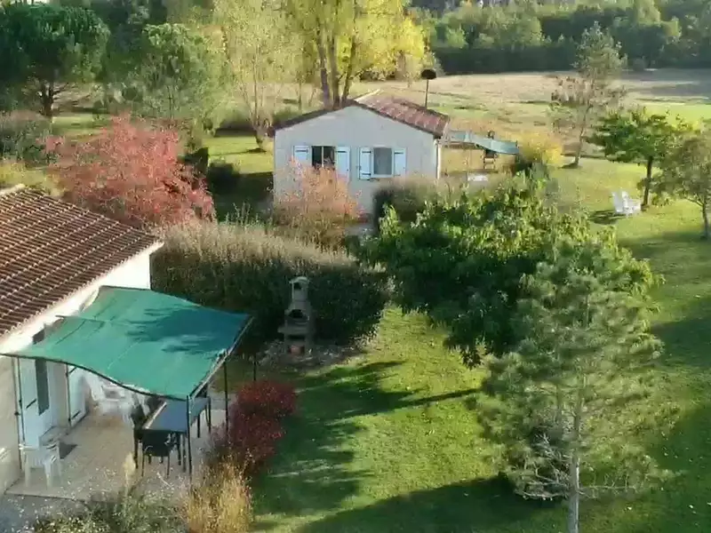 Maison, 592 m²