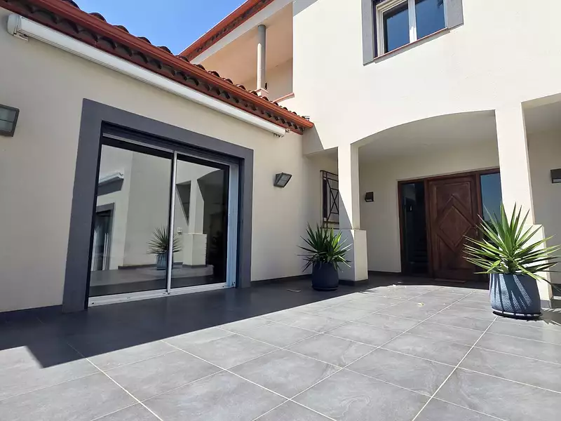 Maison, 241 m²