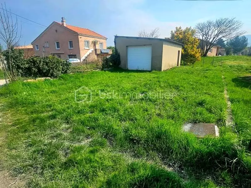 Terrain, 163 m²