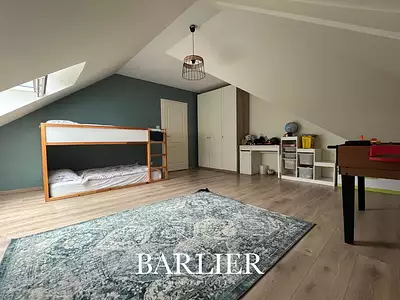 Maison, 211 m²