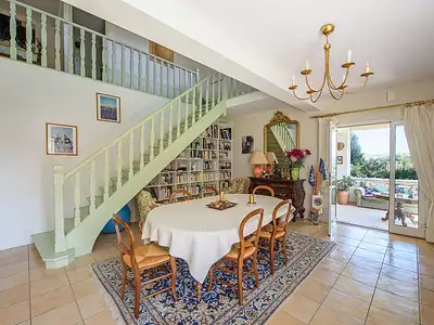 Maison, 316 m²