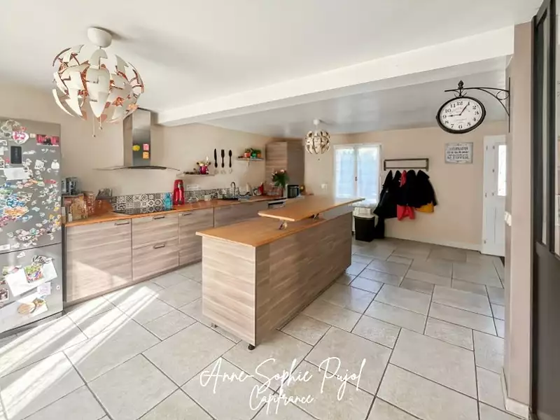 Maison, 164 m²