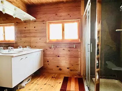 Maison, 250 m²